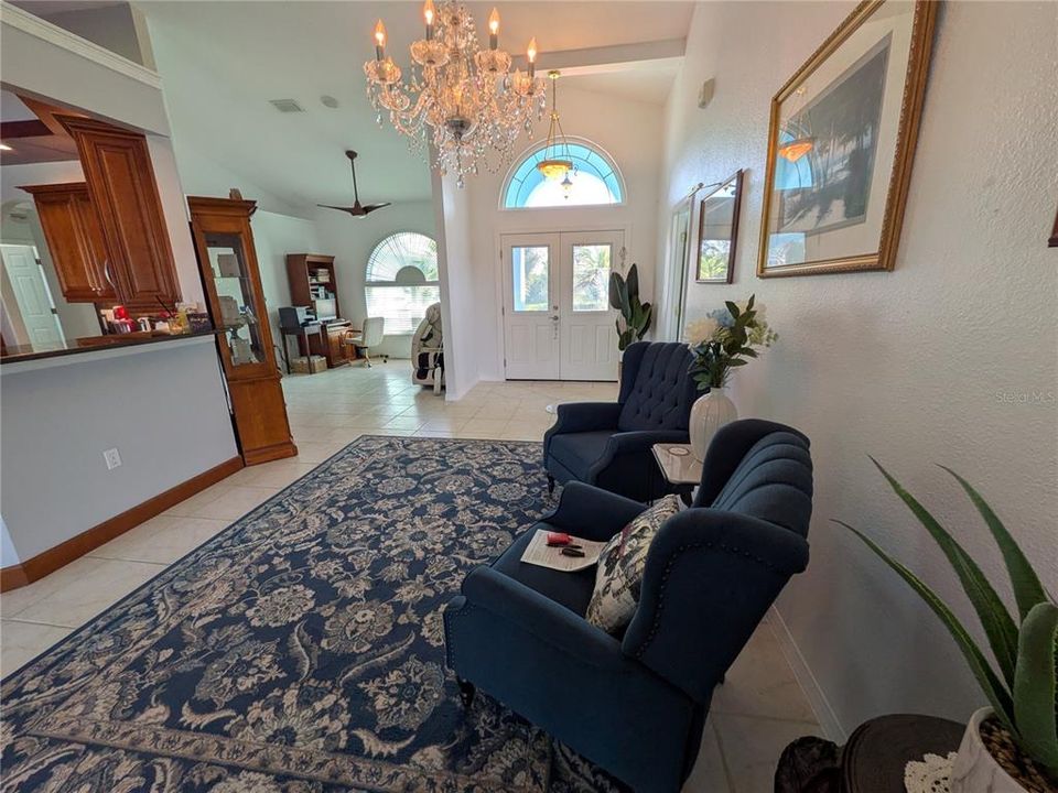 For Sale: $450,000 (3 beds, 2 baths, 2037 Square Feet)