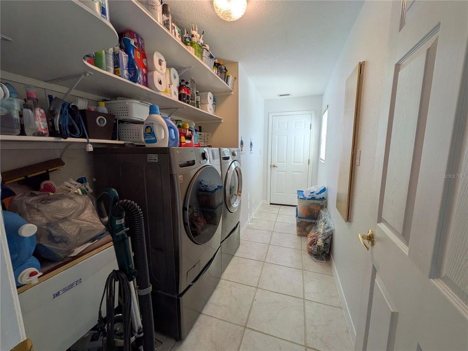 For Sale: $450,000 (3 beds, 2 baths, 2037 Square Feet)