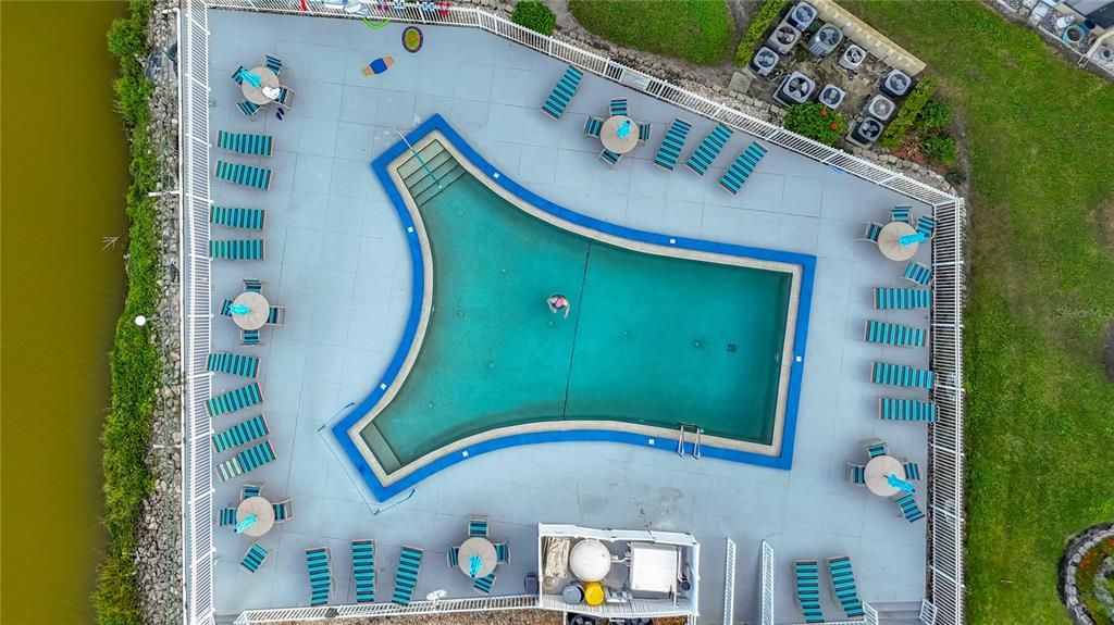 For Sale: $94,900 (2 beds, 1 baths, 960 Square Feet)