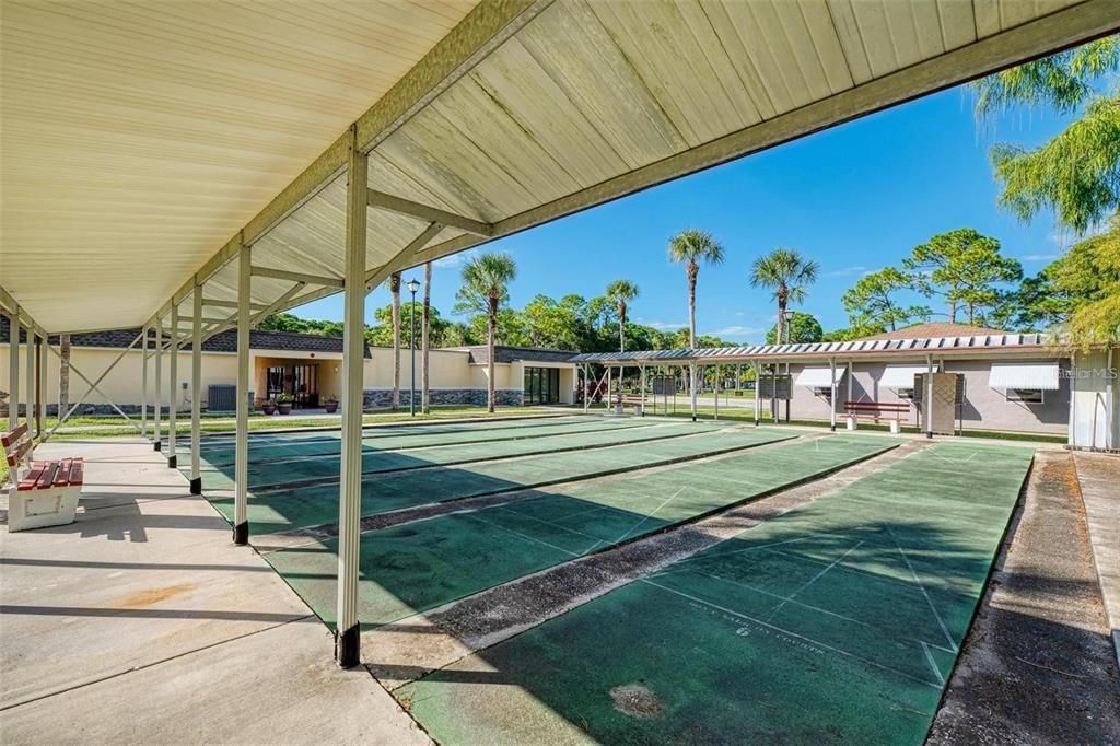 For Sale: $275,000 (2 beds, 2 baths, 1842 Square Feet)