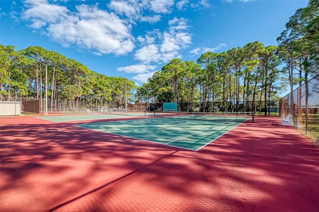 For Sale: $275,000 (2 beds, 2 baths, 1842 Square Feet)