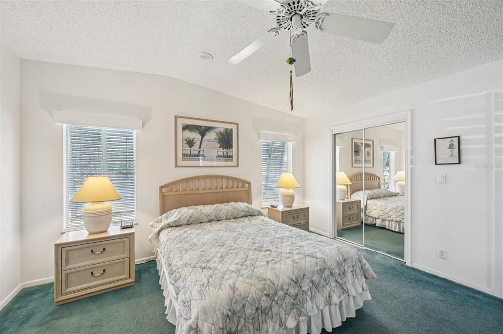 For Sale: $275,000 (2 beds, 2 baths, 1842 Square Feet)