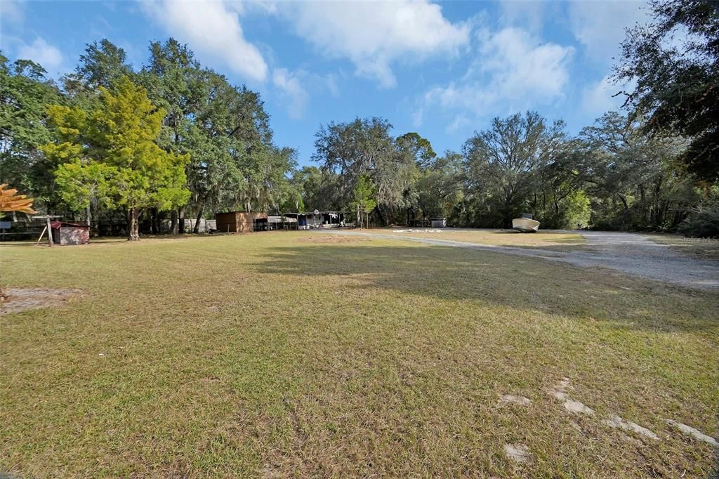 待售: $299,900 (3 贝兹, 2 浴室, 1296 平方英尺)