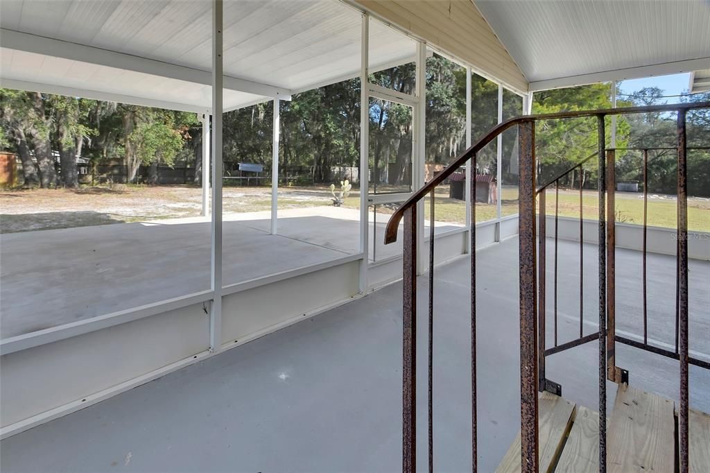 待售: $299,900 (3 贝兹, 2 浴室, 1296 平方英尺)