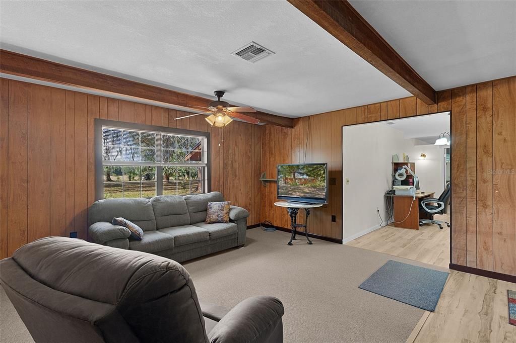 For Sale: $759,000 (3 beds, 1 baths, 1202 Square Feet)