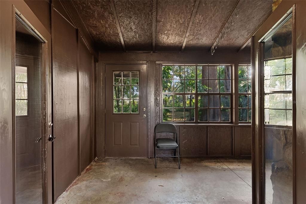 For Sale: $759,000 (3 beds, 1 baths, 1202 Square Feet)