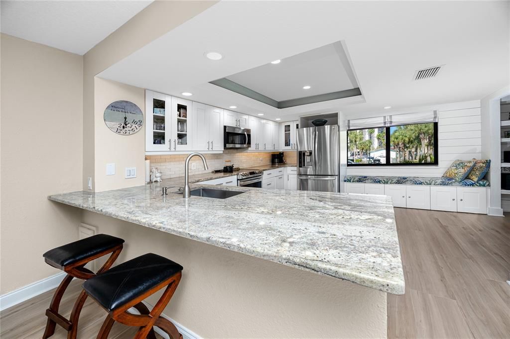 待售: $685,000 (2 贝兹, 2 浴室, 1750 平方英尺)