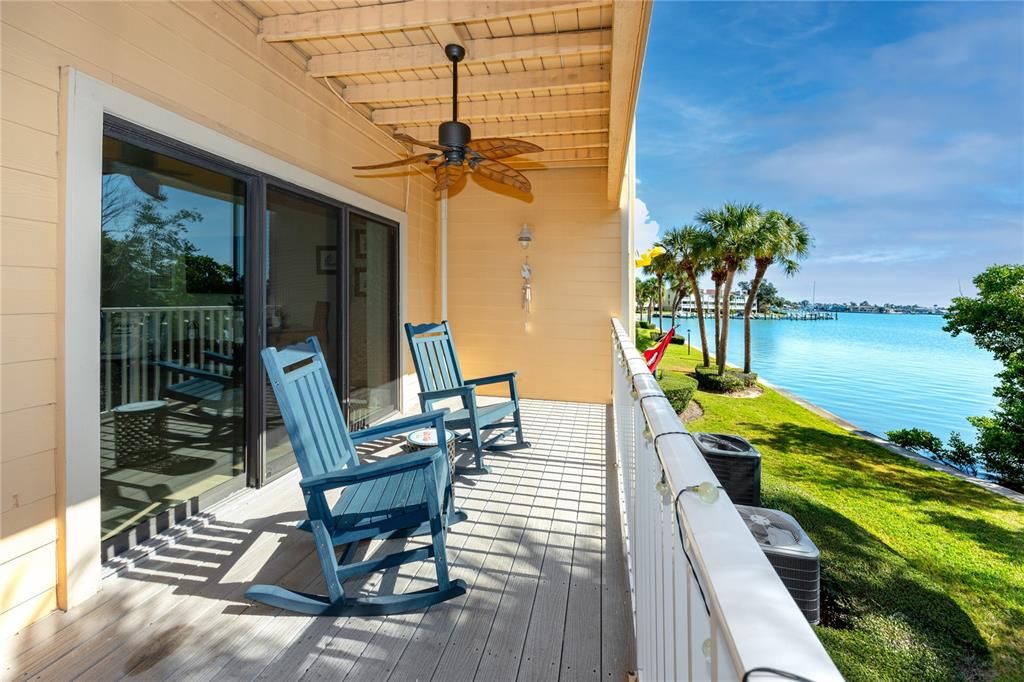 待售: $685,000 (2 贝兹, 2 浴室, 1750 平方英尺)