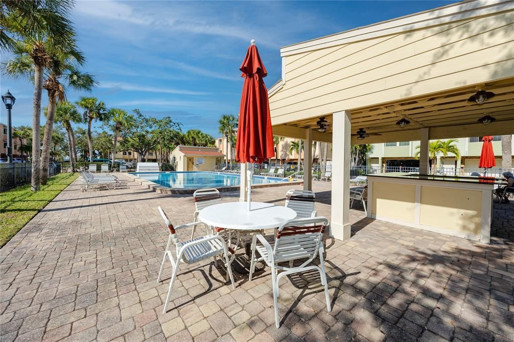 待售: $685,000 (2 贝兹, 2 浴室, 1750 平方英尺)