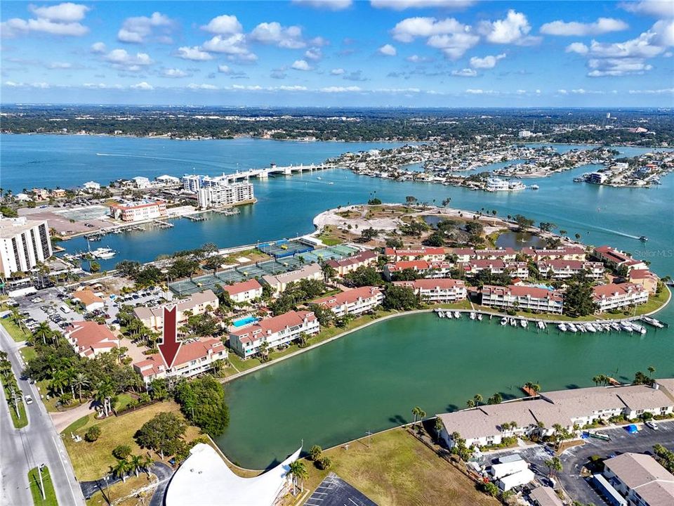 待售: $685,000 (2 贝兹, 2 浴室, 1750 平方英尺)