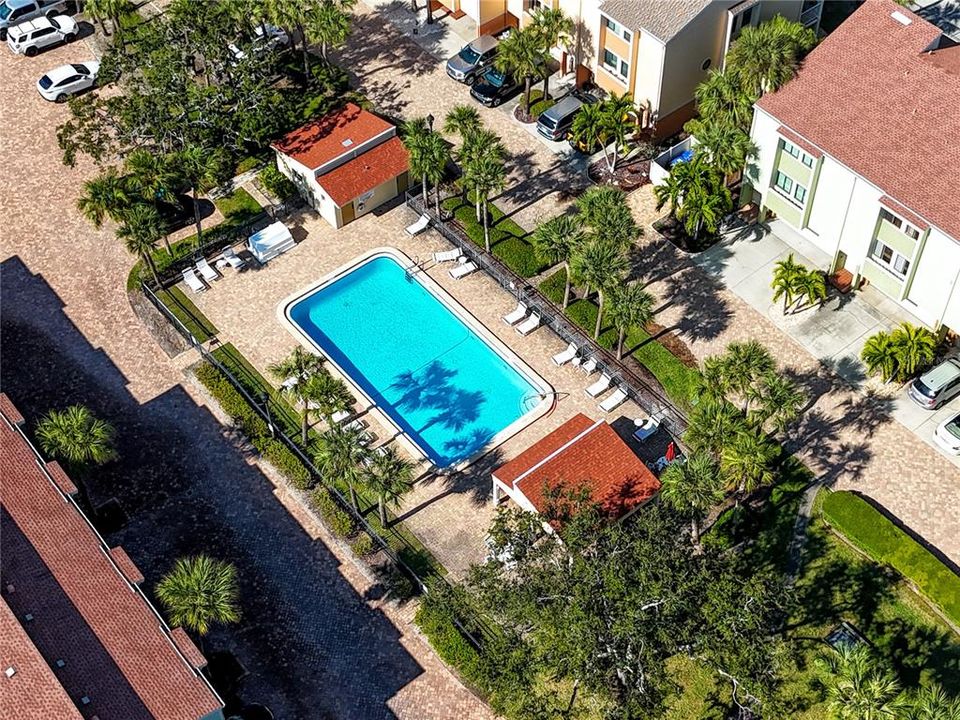 待售: $685,000 (2 贝兹, 2 浴室, 1750 平方英尺)