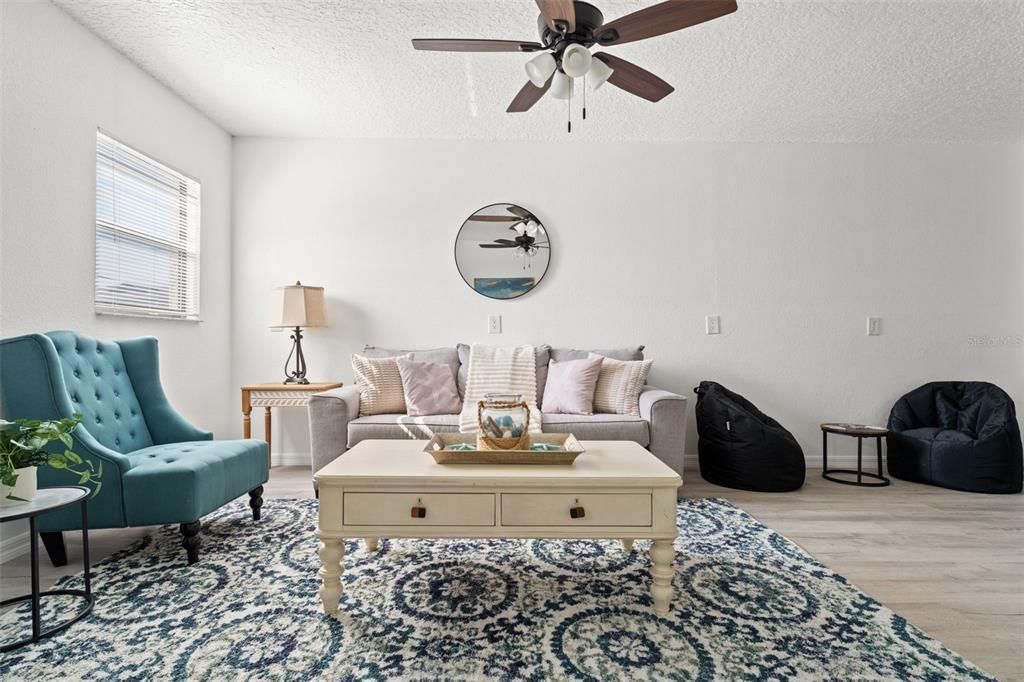 For Sale: $600,000 (3 beds, 2 baths, 1260 Square Feet)