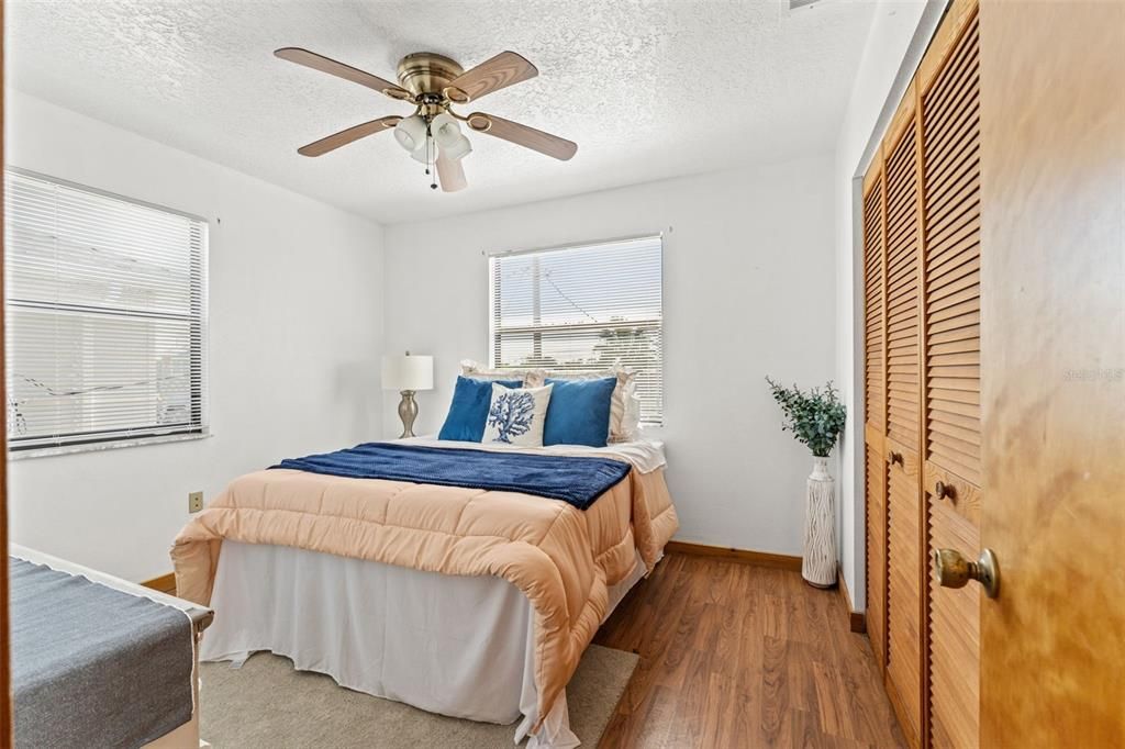 For Sale: $600,000 (3 beds, 2 baths, 1260 Square Feet)