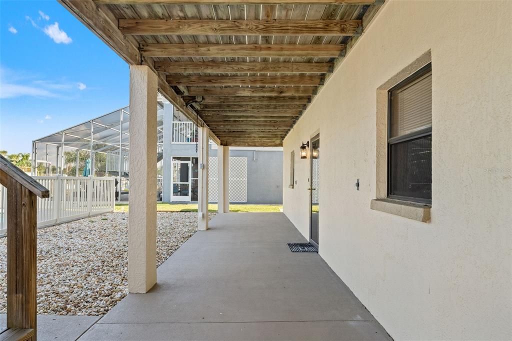 For Sale: $600,000 (3 beds, 2 baths, 1260 Square Feet)