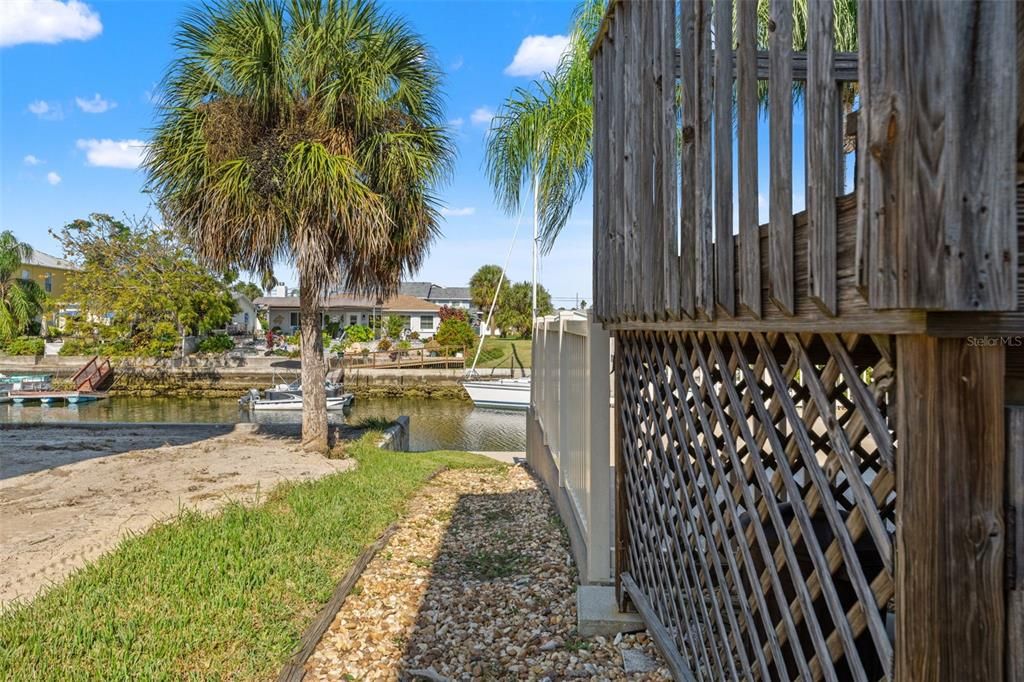 For Sale: $600,000 (3 beds, 2 baths, 1260 Square Feet)