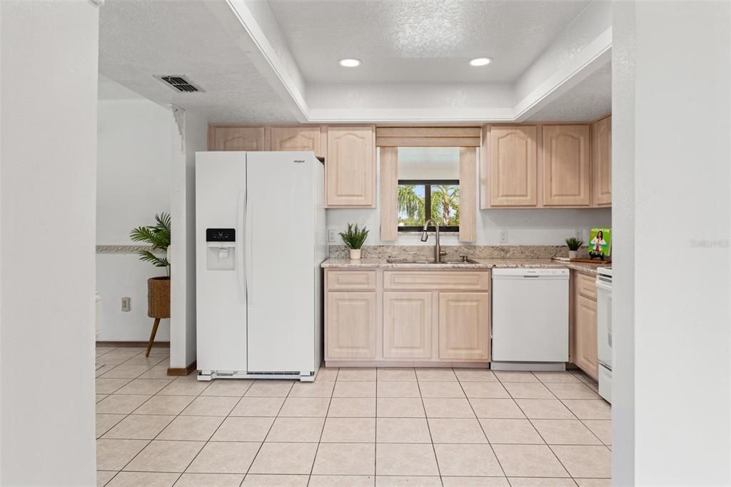 For Sale: $600,000 (3 beds, 2 baths, 1260 Square Feet)