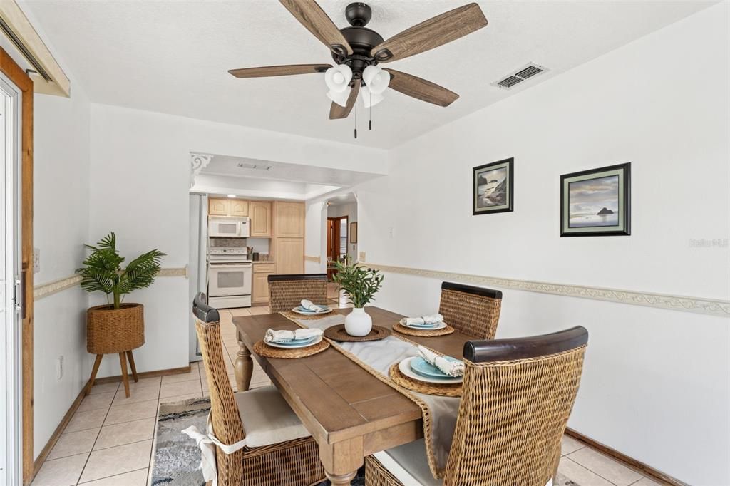 For Sale: $600,000 (3 beds, 2 baths, 1260 Square Feet)