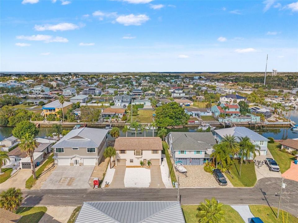 For Sale: $600,000 (3 beds, 2 baths, 1260 Square Feet)