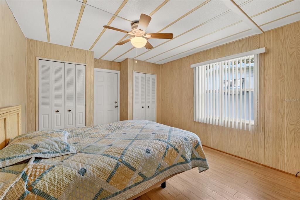 For Sale: $129,000 (2 beds, 2 baths, 1224 Square Feet)