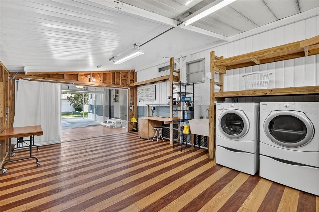 For Sale: $129,000 (2 beds, 2 baths, 1224 Square Feet)