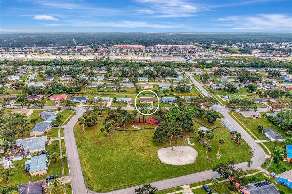 For Sale: $234,800 (2 beds, 2 baths, 912 Square Feet)