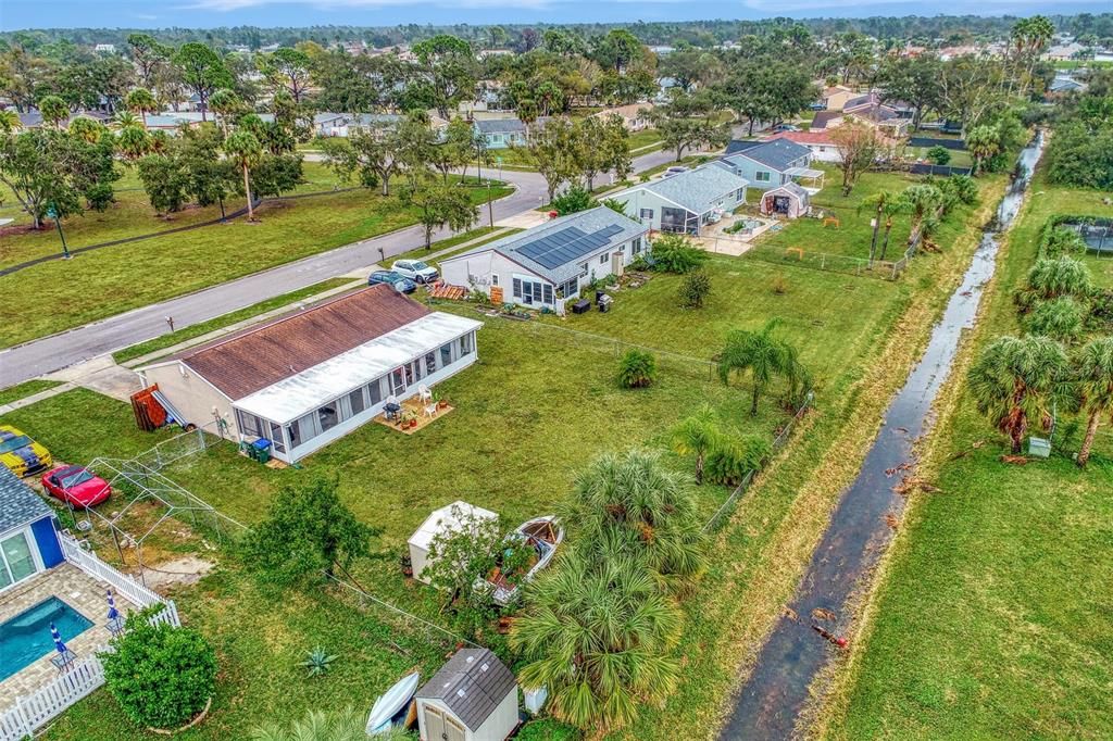 For Sale: $234,800 (2 beds, 2 baths, 912 Square Feet)