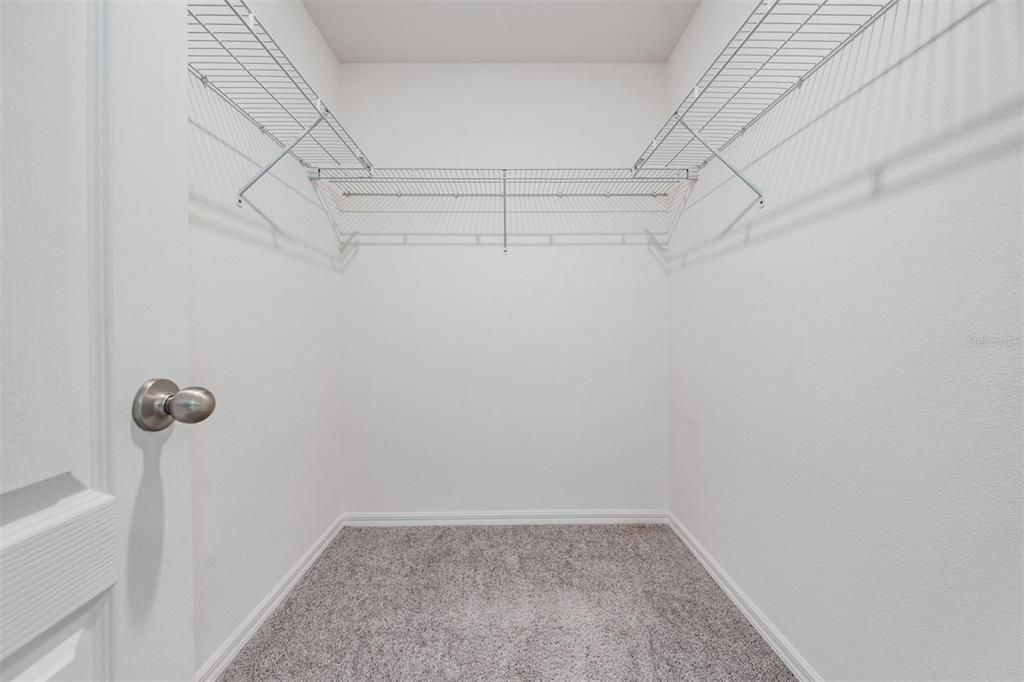 For Rent: $2,300 (3 beds, 2 baths, 1694 Square Feet)