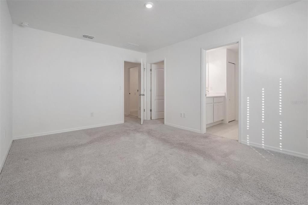 For Rent: $2,300 (3 beds, 2 baths, 1694 Square Feet)