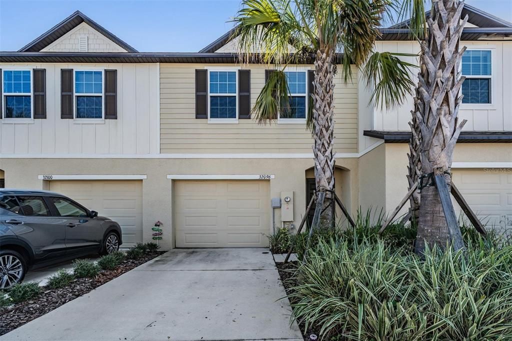 For Rent: $2,300 (3 beds, 2 baths, 1694 Square Feet)