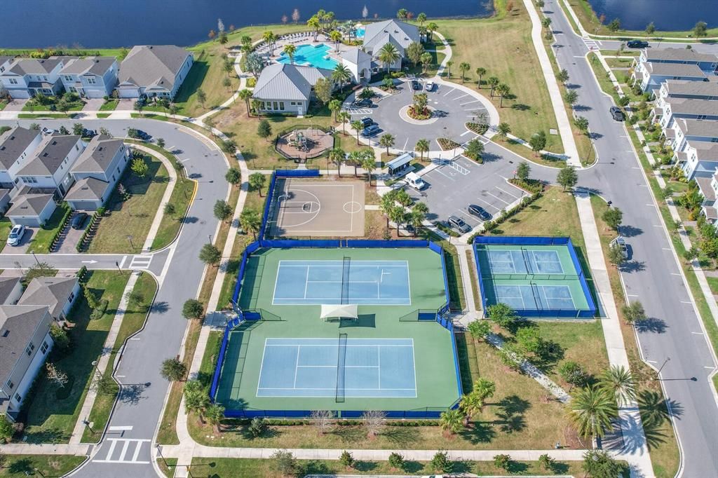 出租: $3,200 (3 贝兹, 2 浴室, 1712 平方英尺)