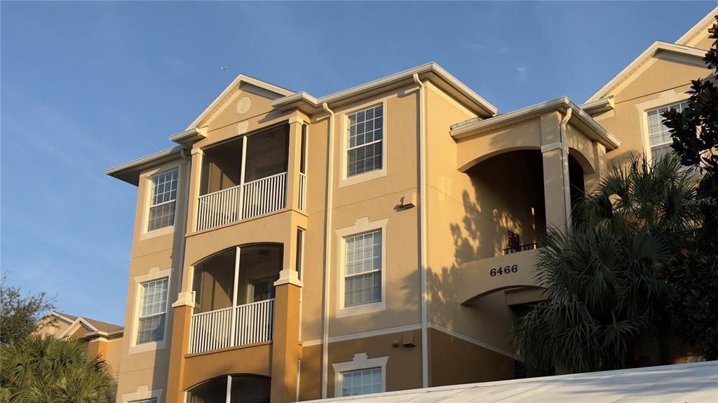 В аренду: $2,600 (3 спален, 2 ванн, 1247 Квадратных фут)