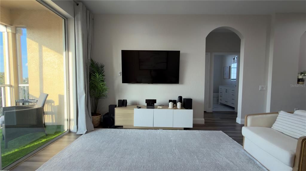 В аренду: $2,600 (3 спален, 2 ванн, 1247 Квадратных фут)