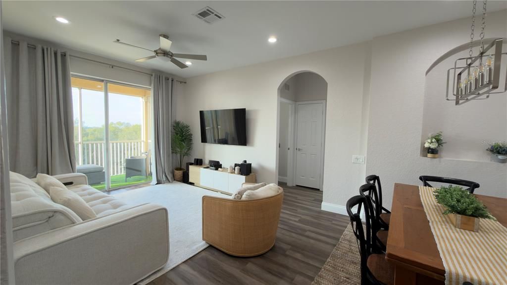 В аренду: $2,600 (3 спален, 2 ванн, 1247 Квадратных фут)