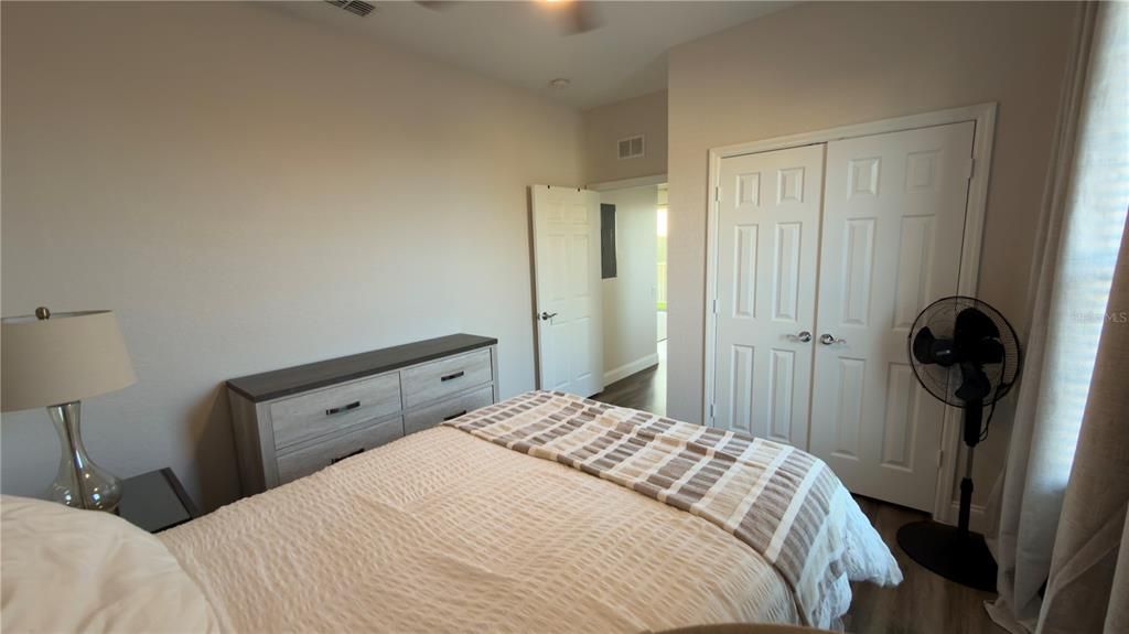 В аренду: $2,600 (3 спален, 2 ванн, 1247 Квадратных фут)