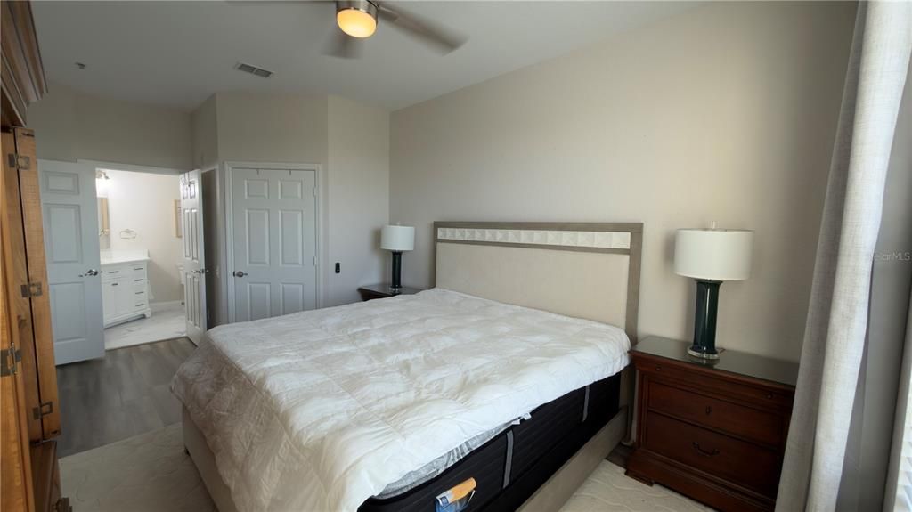 В аренду: $2,600 (3 спален, 2 ванн, 1247 Квадратных фут)