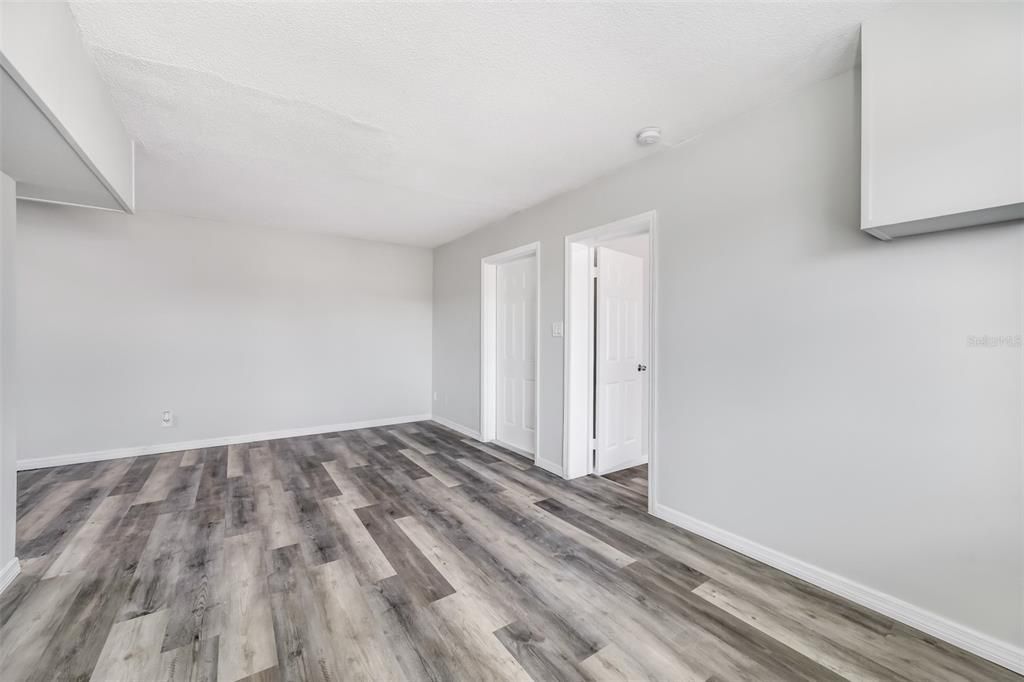 待售: $840,000 (10 贝兹, 0 浴室, 3278 平方英尺)