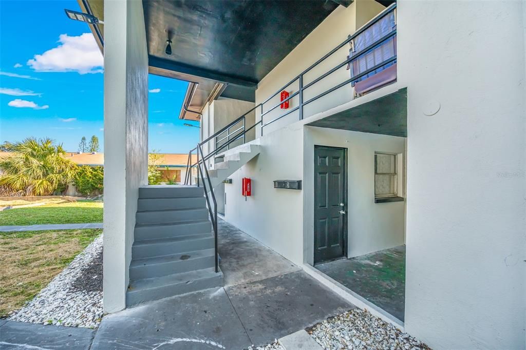 待售: $840,000 (10 贝兹, 0 浴室, 3278 平方英尺)