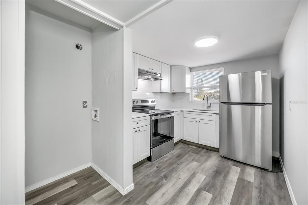 待售: $840,000 (10 贝兹, 0 浴室, 3278 平方英尺)