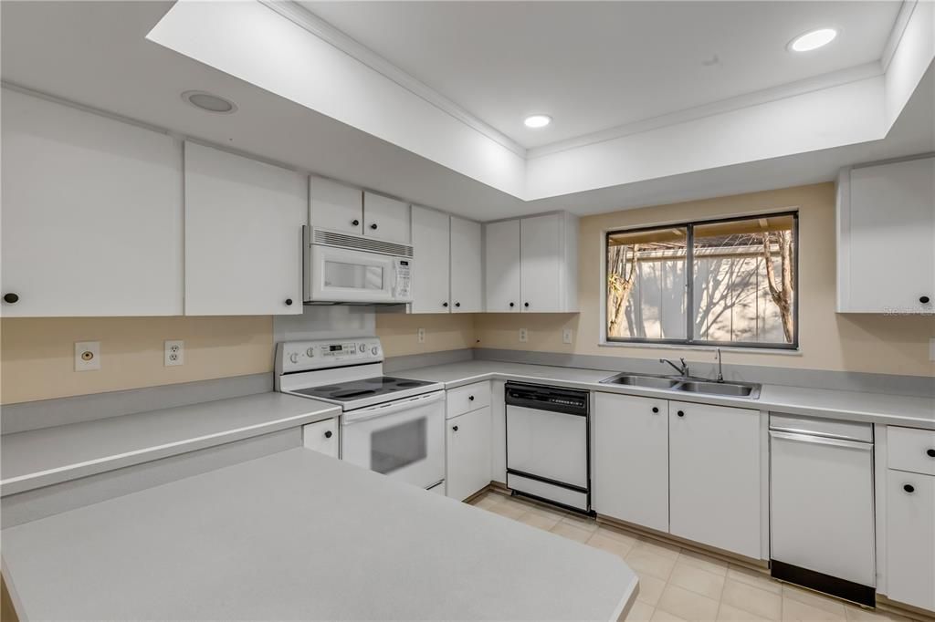 En Venta: $350,000 (2 camas, 3 baños, 1789 Pies cuadrados)