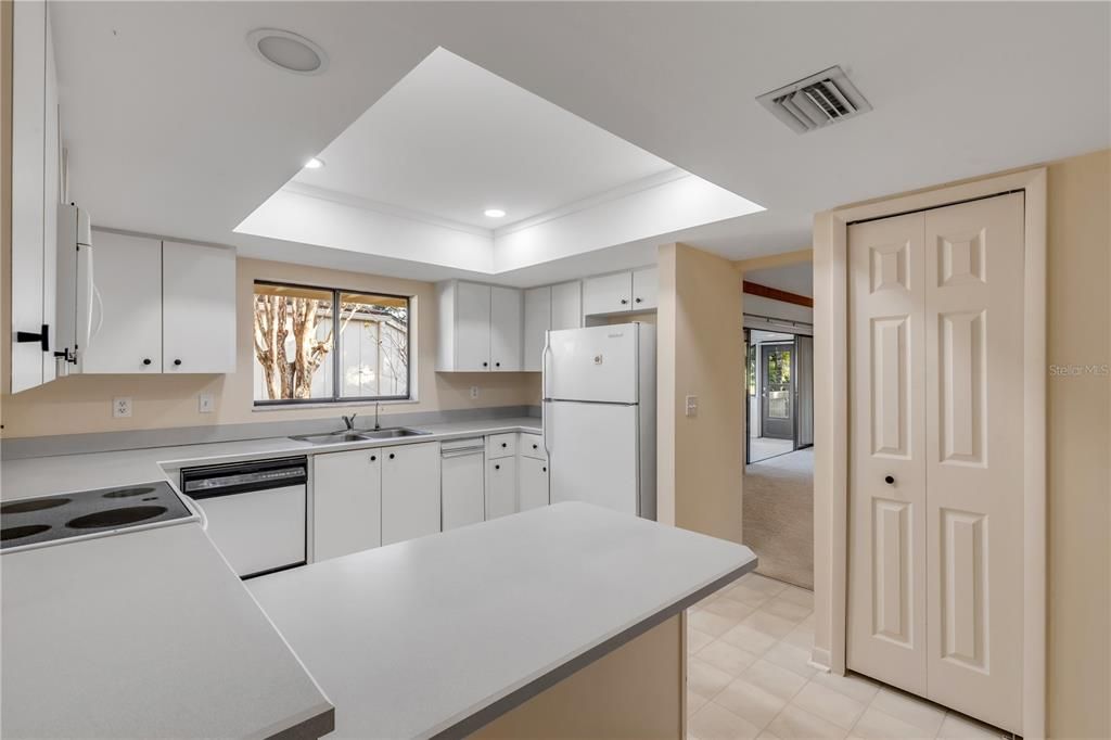 En Venta: $350,000 (2 camas, 3 baños, 1789 Pies cuadrados)