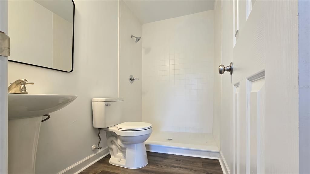 For Sale: $199,000 (2 beds, 2 baths, 1133 Square Feet)