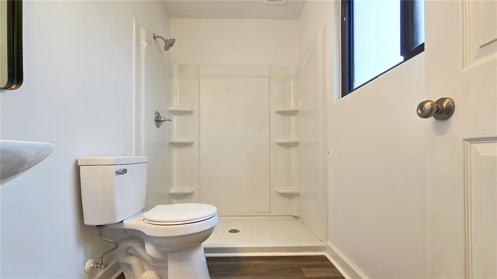 For Sale: $199,000 (2 beds, 2 baths, 1133 Square Feet)