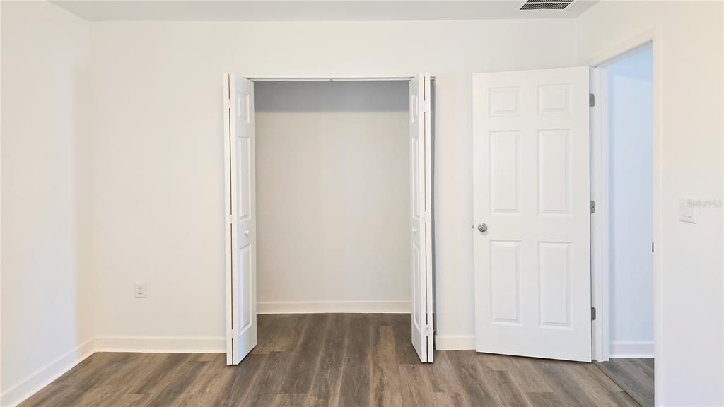 For Sale: $199,000 (2 beds, 2 baths, 1133 Square Feet)