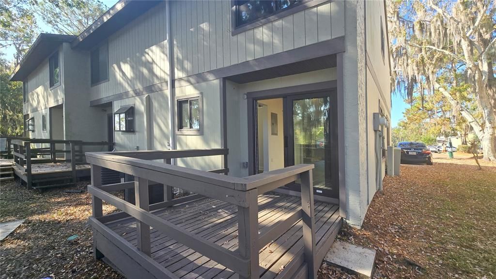 For Sale: $199,000 (2 beds, 2 baths, 1133 Square Feet)