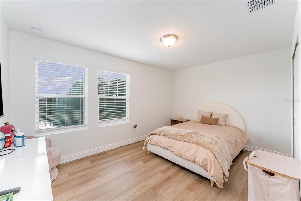 For Sale: $350,000 (4 beds, 3 baths, 2739 Square Feet)