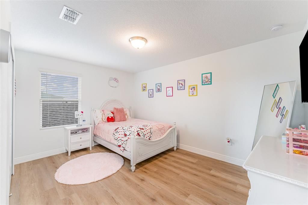 For Sale: $350,000 (4 beds, 3 baths, 2739 Square Feet)