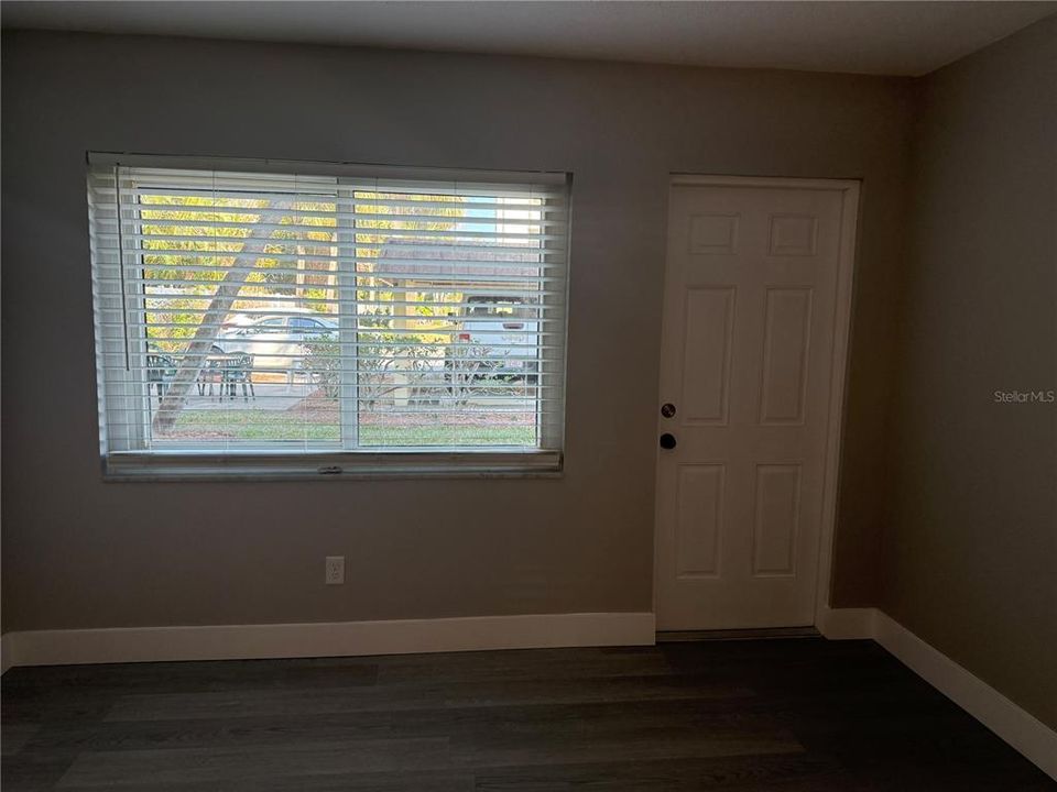 出租: $1,950 (2 贝兹, 2 浴室, 1055 平方英尺)