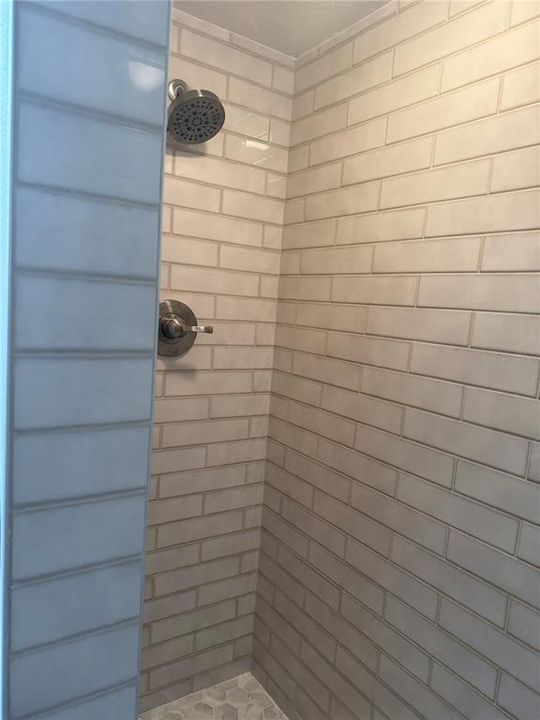 出租: $1,950 (2 贝兹, 2 浴室, 1055 平方英尺)