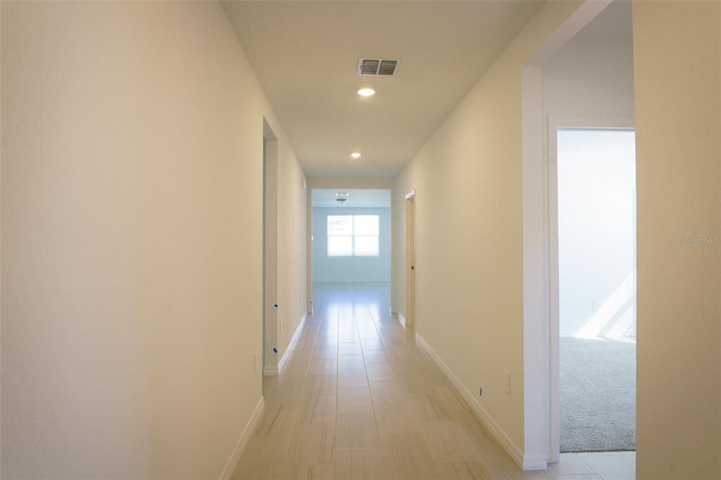 En Renta: $2,500 (4 camas, 3 baños, 1988 Pies cuadrados)