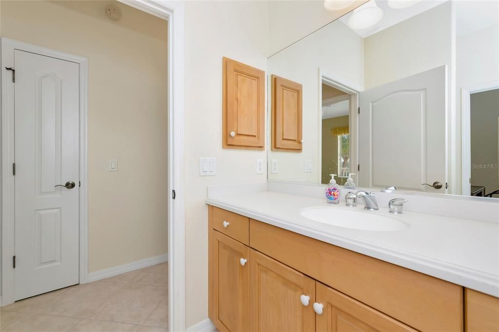 待售: $299,900 (2 贝兹, 2 浴室, 1527 平方英尺)